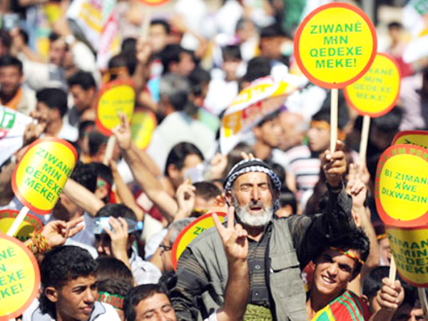 Kurdî jî mîna kurdan li ber xwe dide