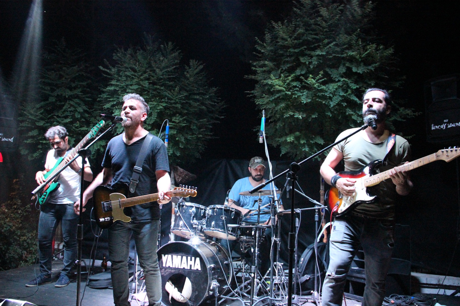 Di dîyalektîka efendî û kole de