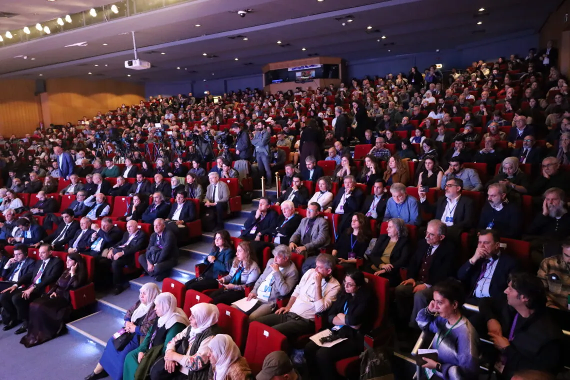 Konferansa Aştî û Civaka Demokratîk a Navneteweyî dest pê kir