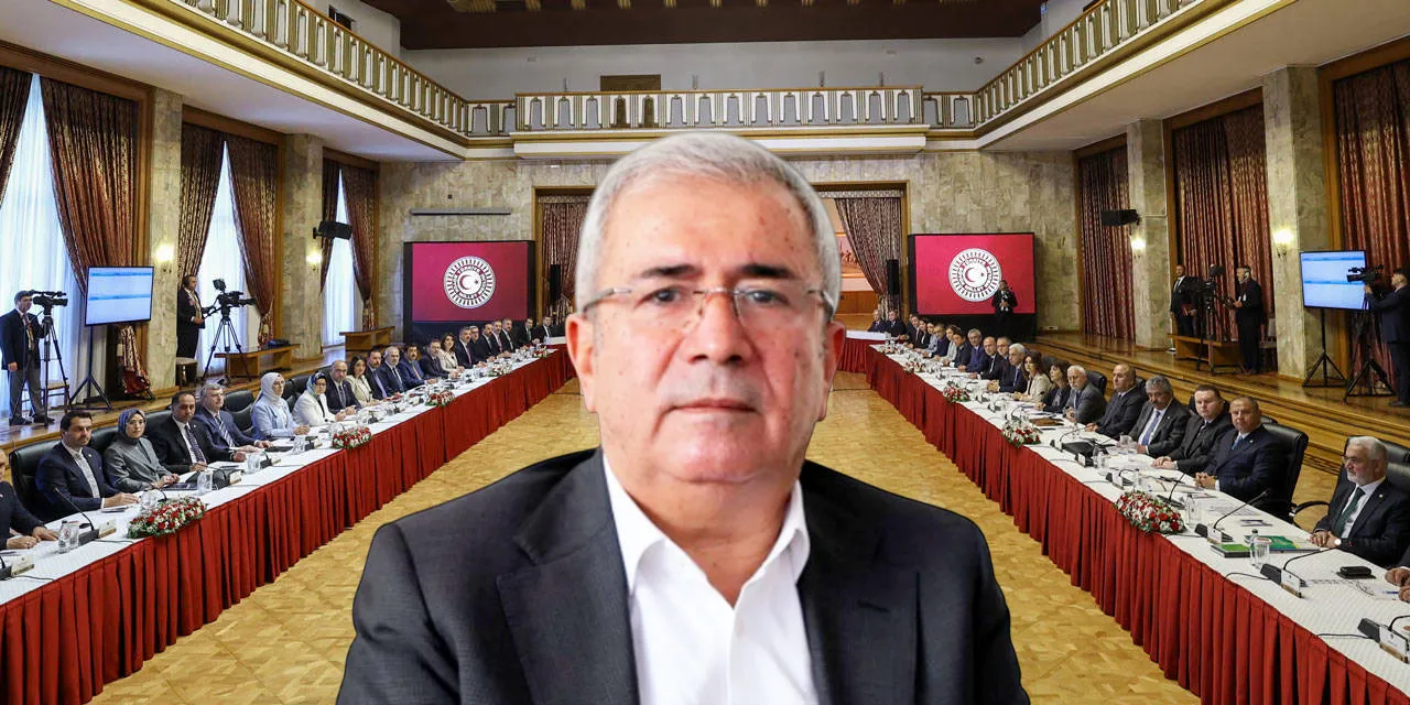 Nivişta di navbera Dîrok û Çîrokê de