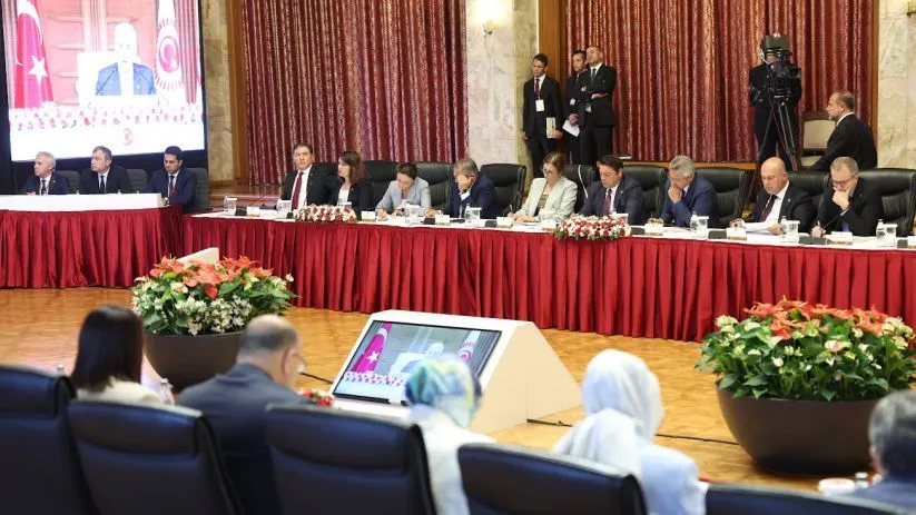 Demogojiya xwişk û biratiyê yan wekhevî