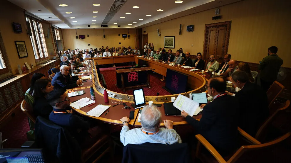 Li Parlamentoya Ingilistanê azadiya Ocalan xwestin