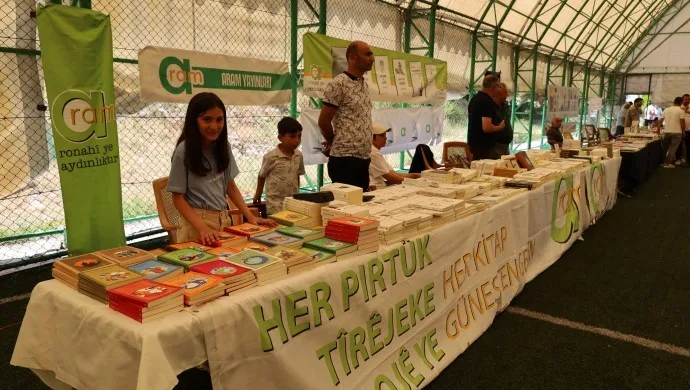 Li Îdirê rojên pirtûkan dest pê kir