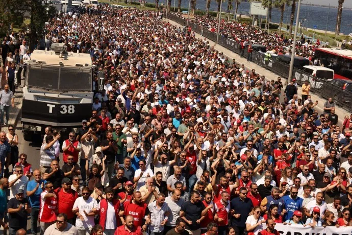 Karkeran greva xwe bi dawî kir