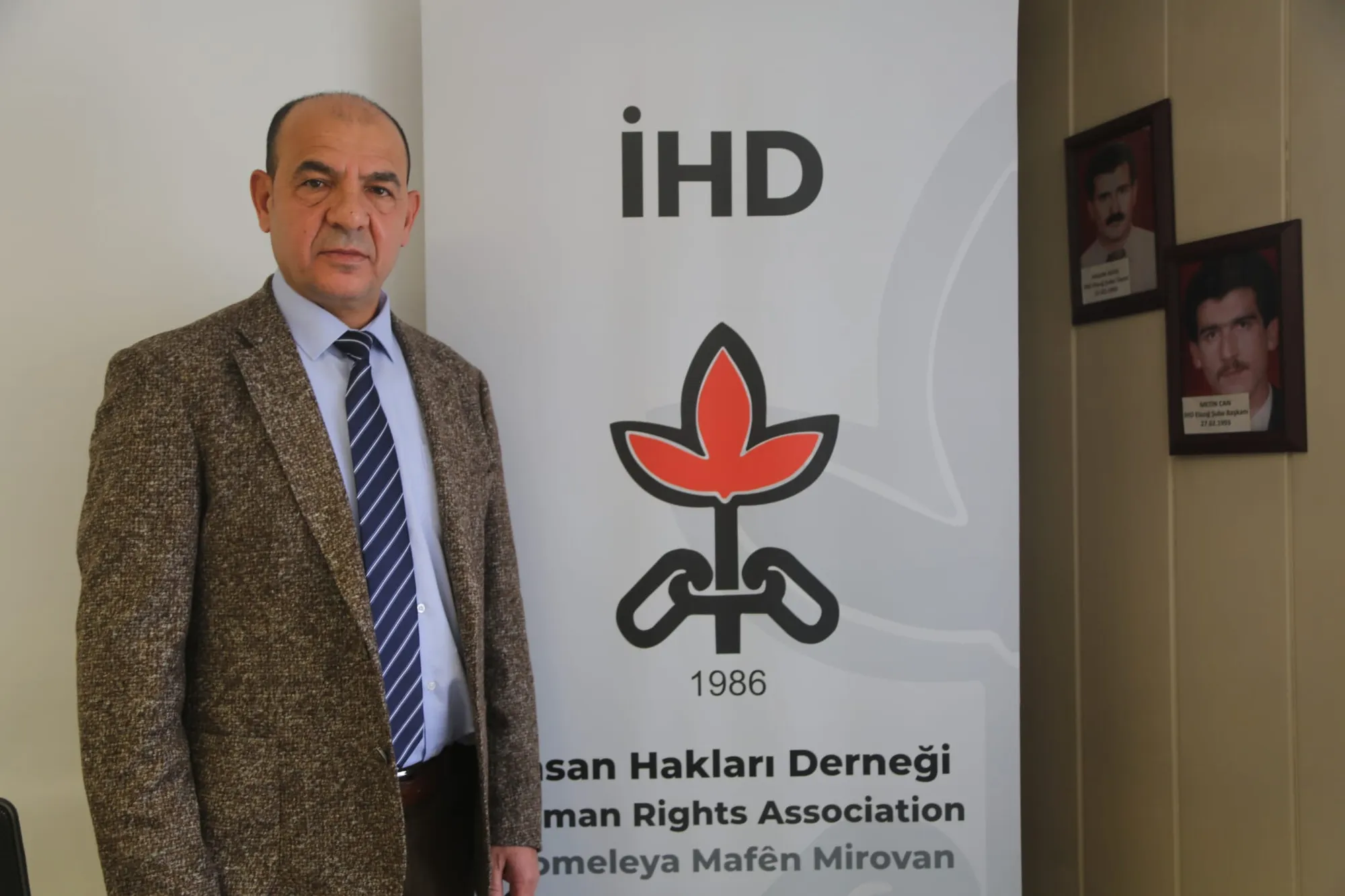 Divê di serî de zimanê aştiyê bê avakirin