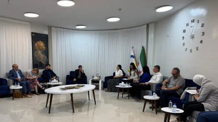 Koma Ap Sol serdana Îlham Ehmed û Kampa Rojê kir