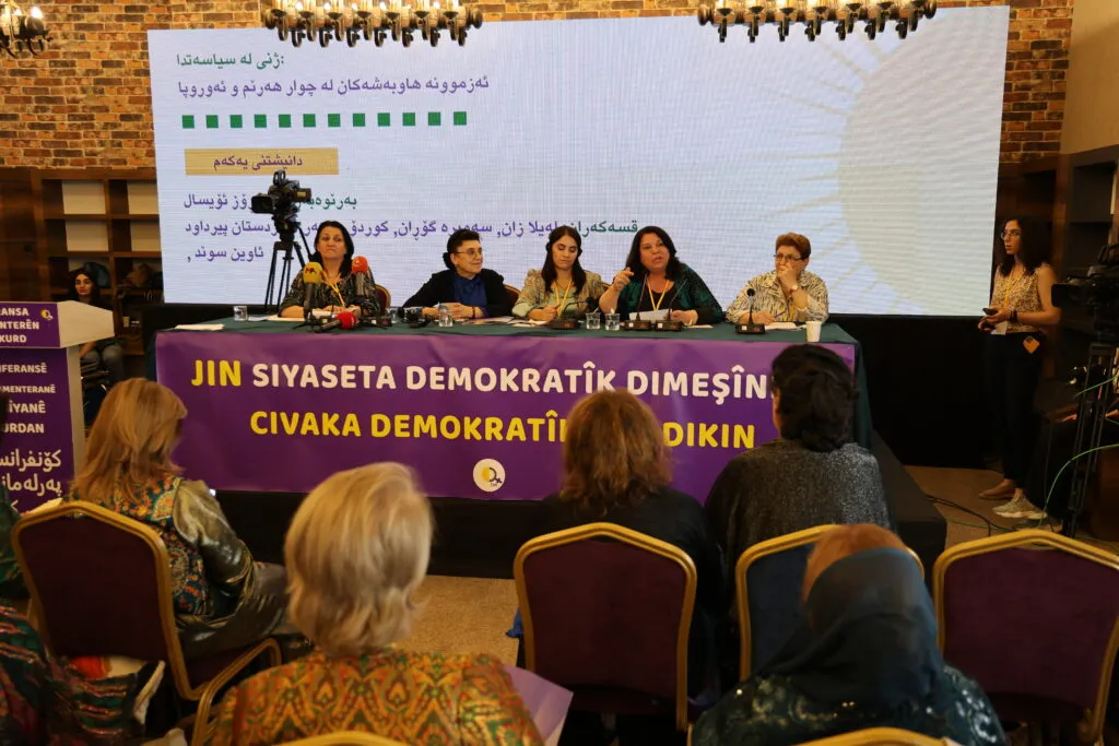 Di Konferansa Parlamenterên Jin de axaftinên girîng