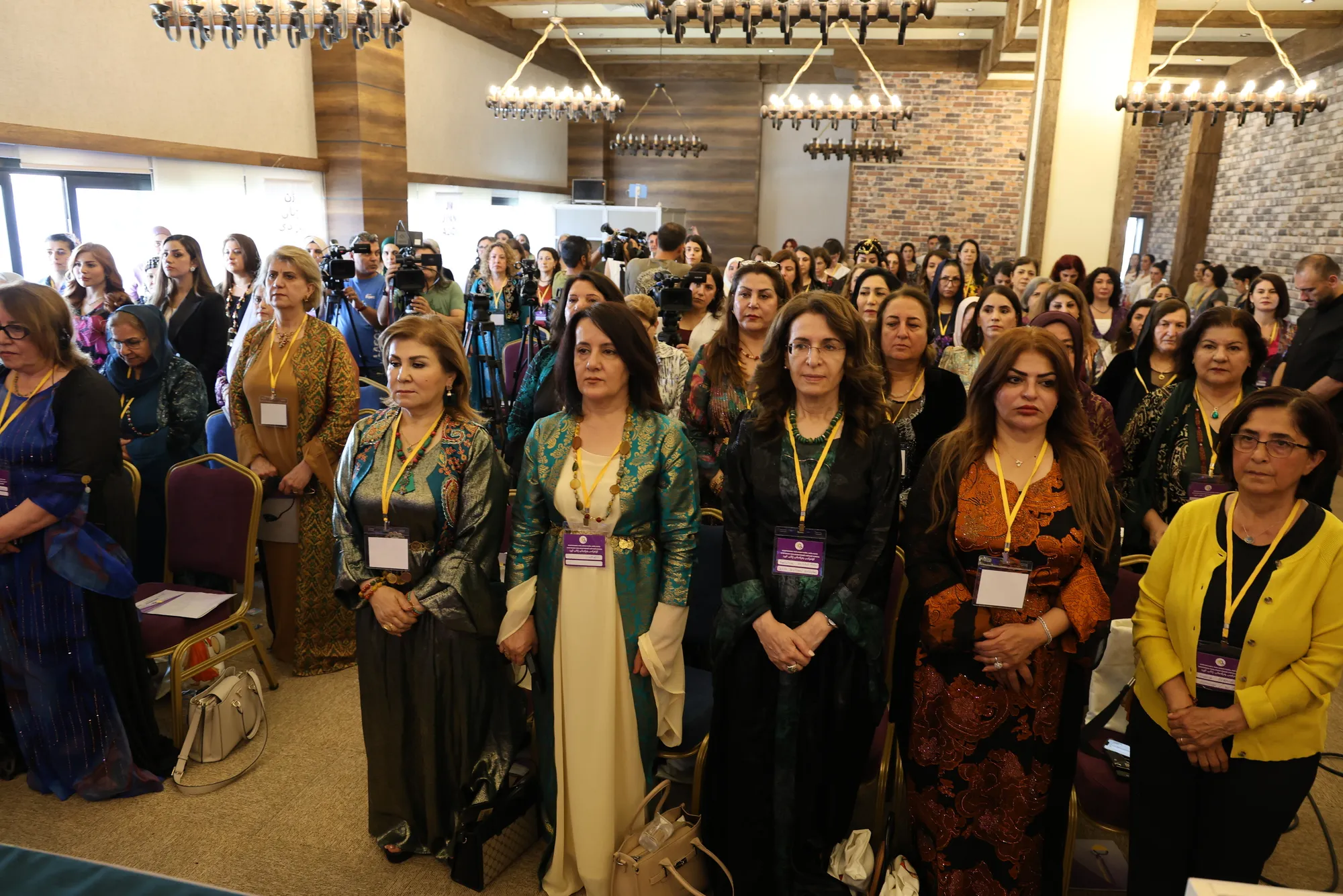 Konferansa Parlamenterên Jin ên Kurd dest pê kir