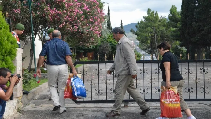 Malbatan ji bo çûyîna Îmraliyê serlêdan kirin