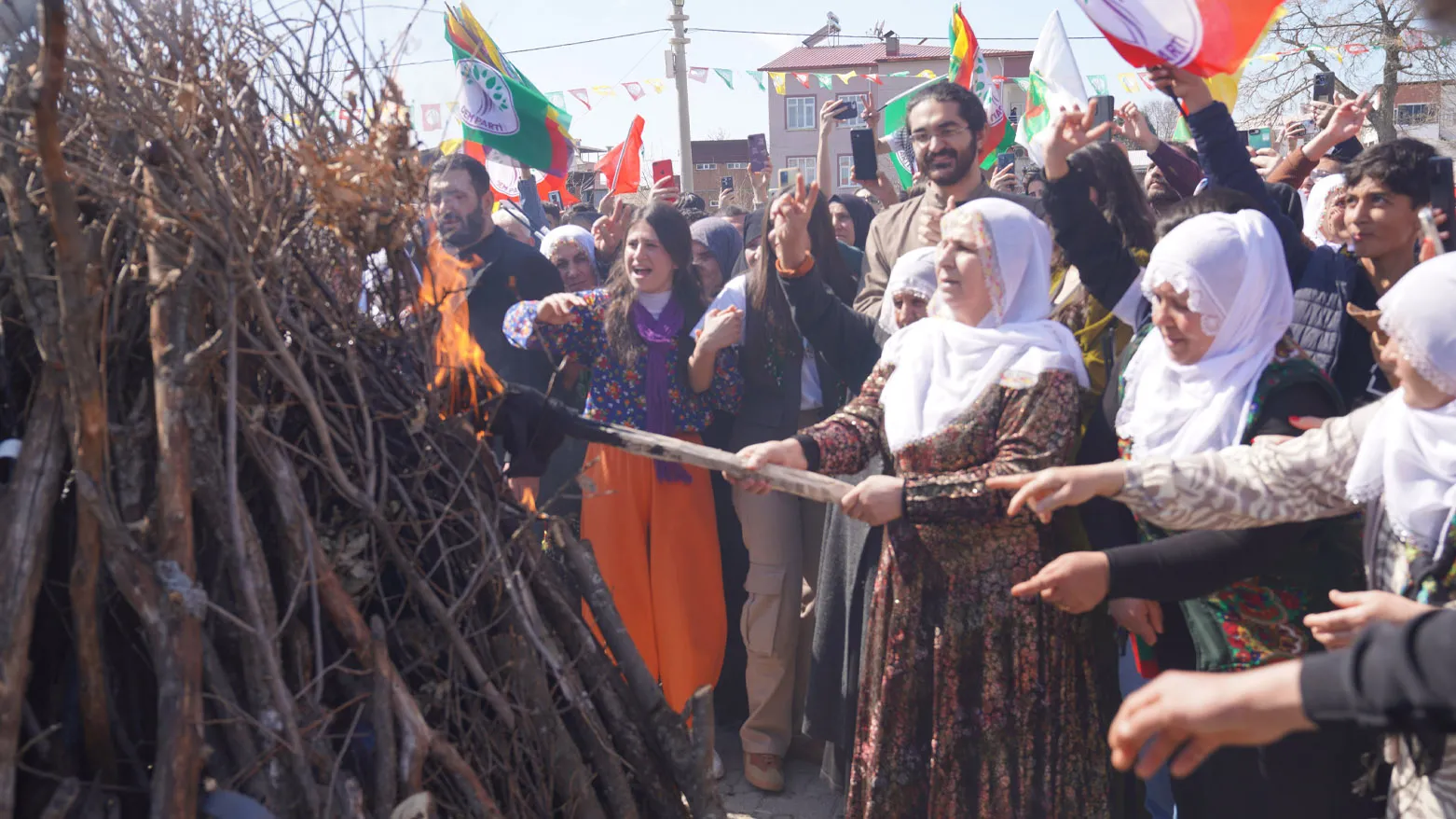 Nexşerayê seserre (II)