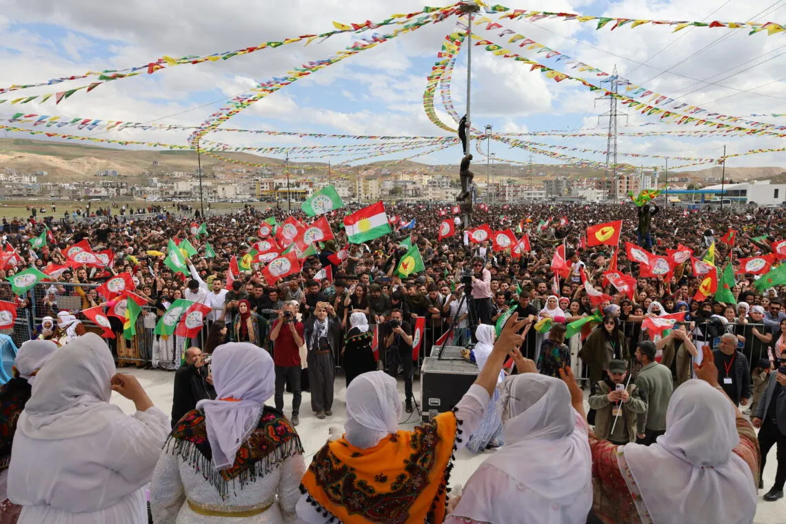 Newroza azadî û serkewtişî