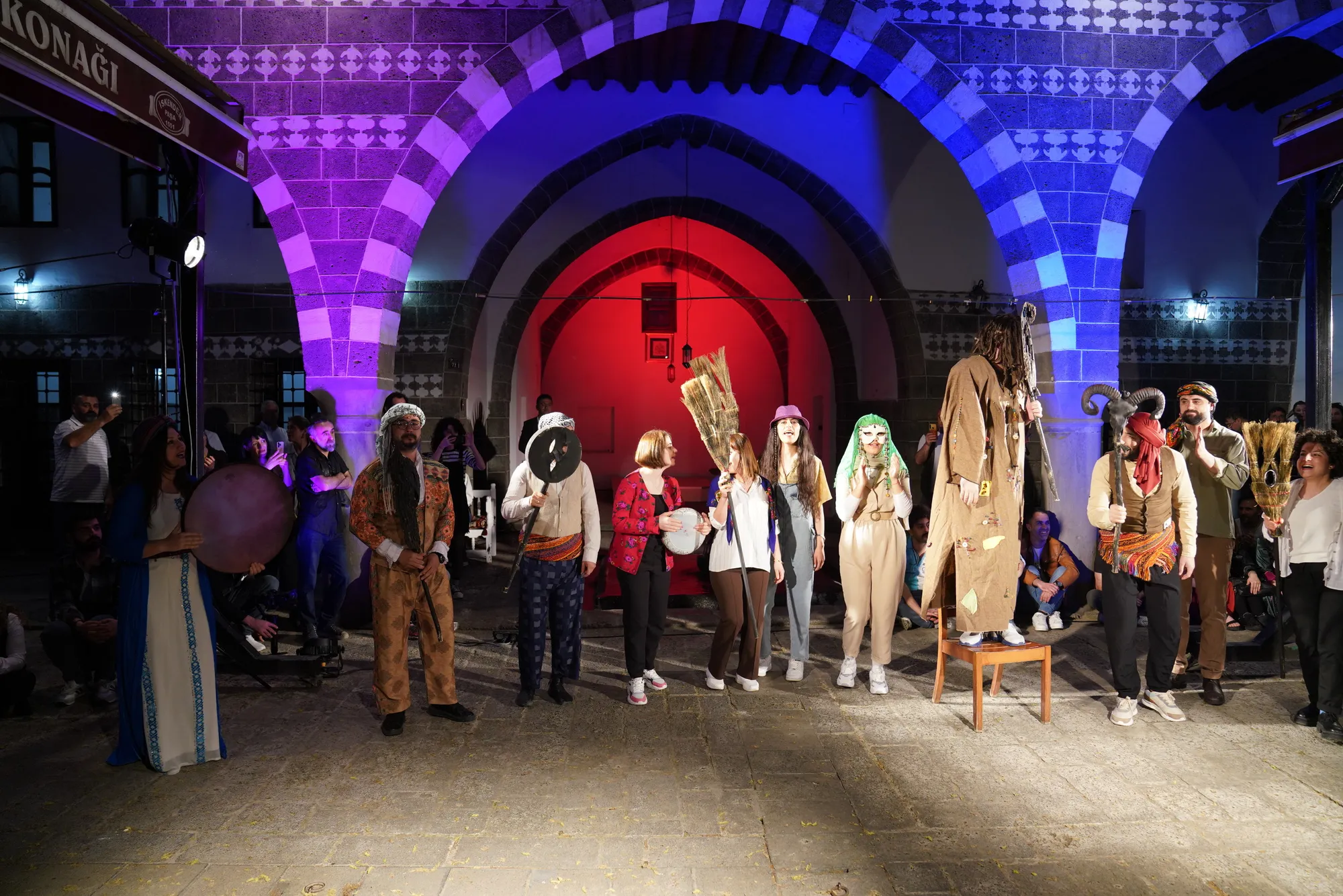 Serlêdanên ji bo Rojên Şanoyê yên Amedê dest pê kirin