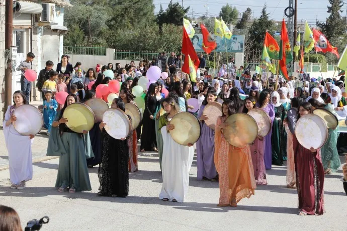 Li Wargeha Mexmûrê jin jiyaneke nû ava dikin