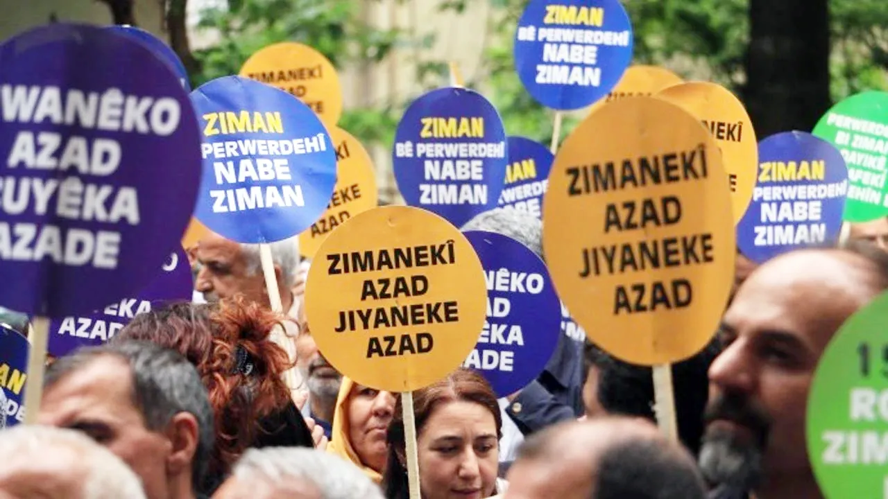 Wate û girîngiya roja navneteweyî ya zimanê dayikê