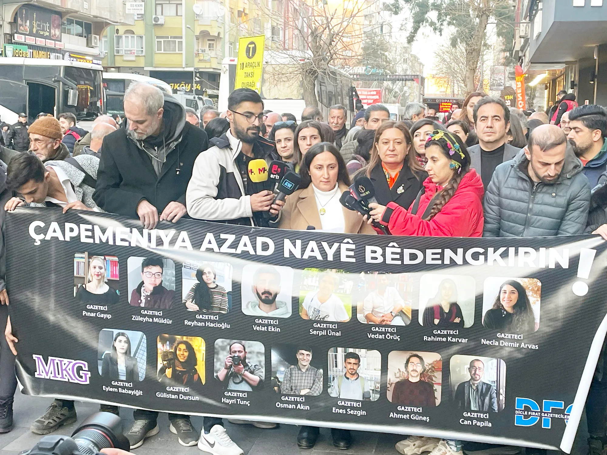 Zextên li ser rojnamegeran nîşana tirsê ne