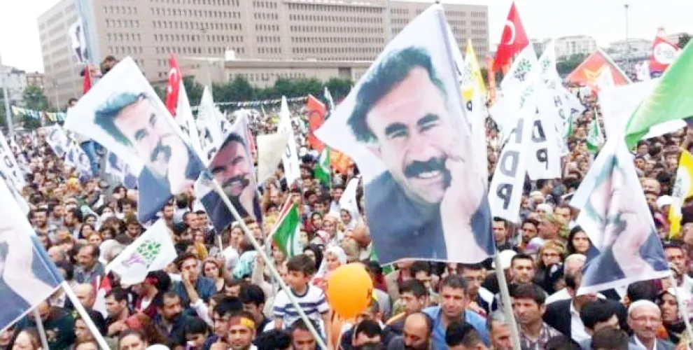 Çav û guh li Îmraliyê ne