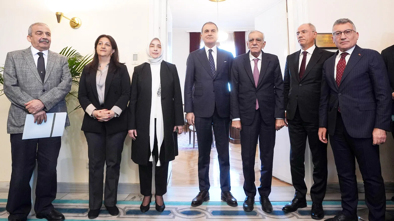 Desthilat hêviyê nade