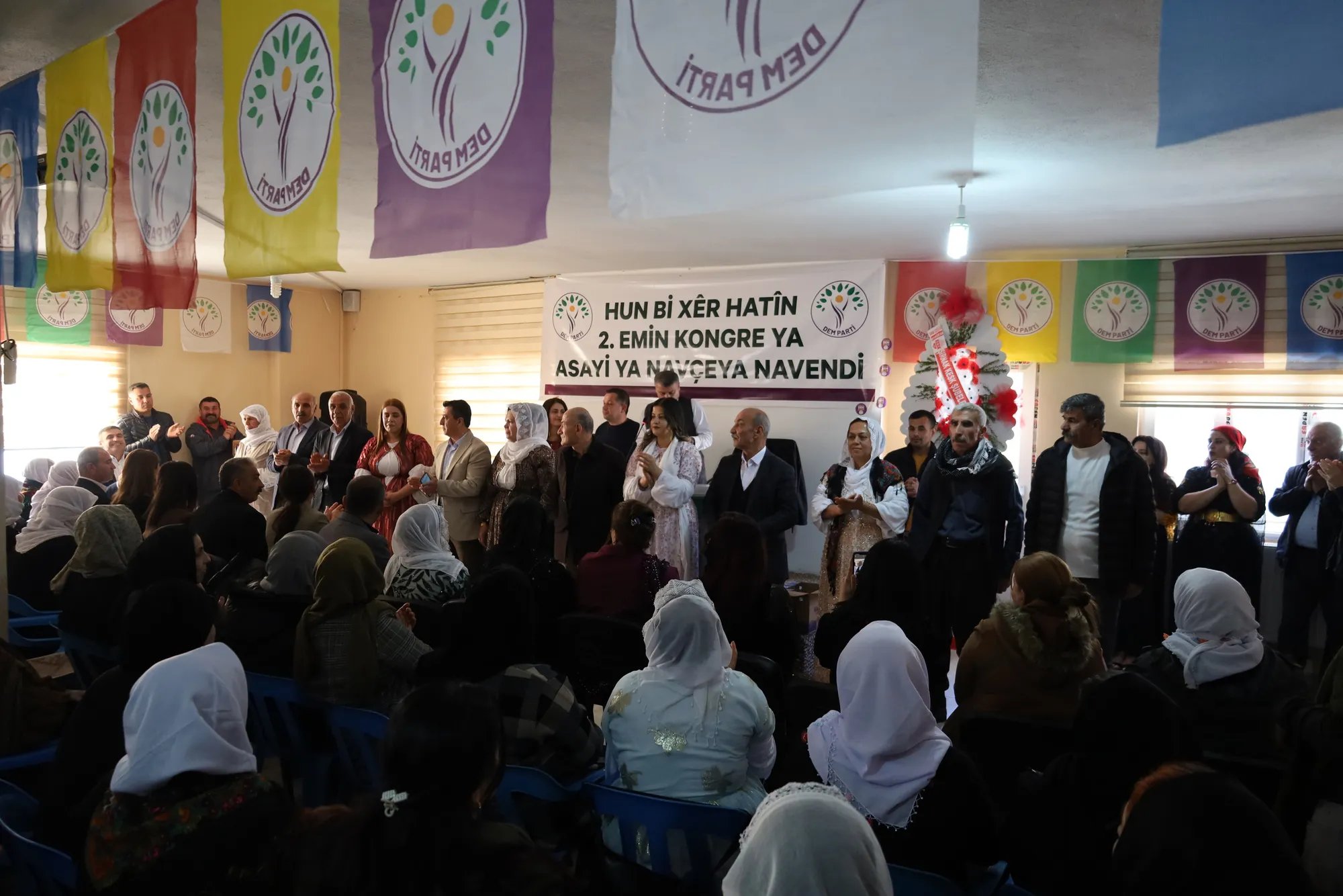 DEM Partiyê li Şirnexê kongreya awarte lidar xist