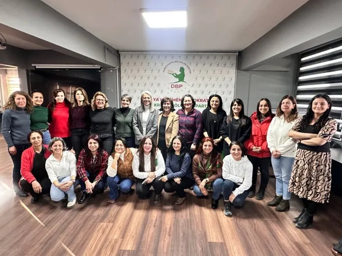 Meclisa Jinan a DBPê encamnameya civîna xwe aşkere kir