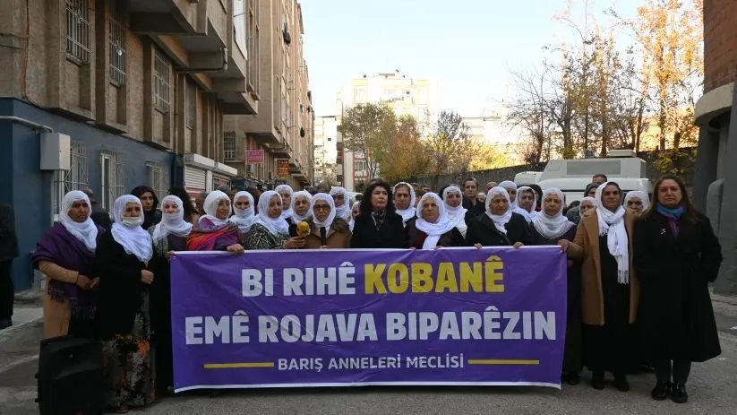 Dayikên Aştiyê êrişên li ser Rojava şermezar kirin