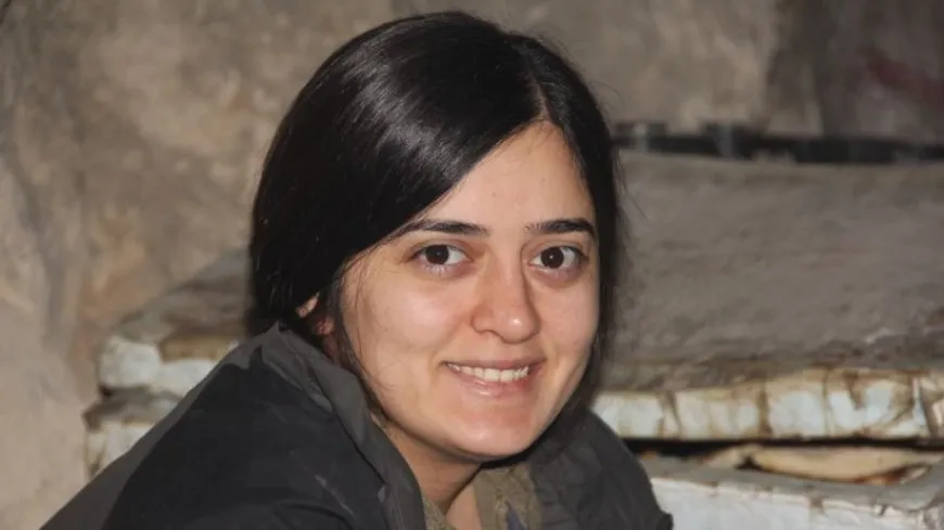 Malbata Asya Alî li Wanê cenazeyê keça xwe defin kir