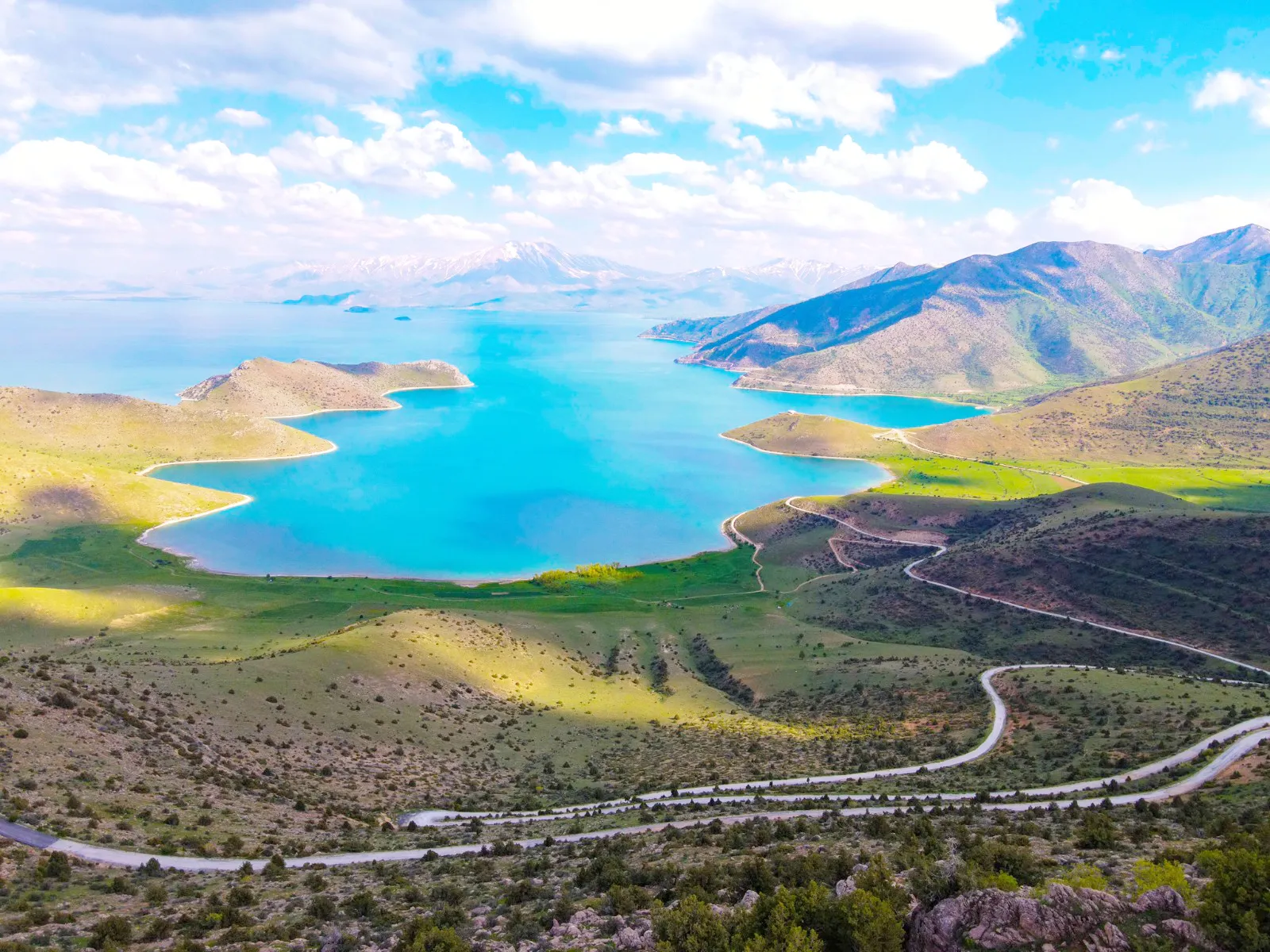 ' Lihevhatina dîrok, xweza û mirovahiyê'