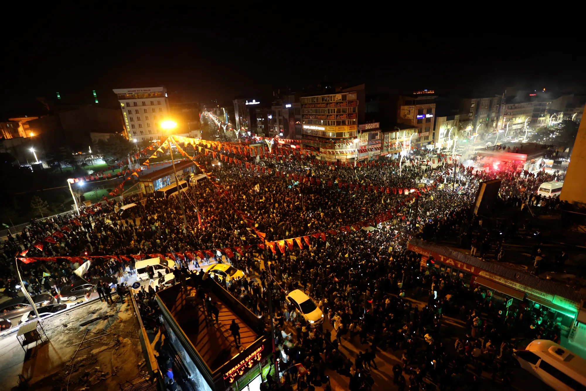 Li şûna 4 ‘Ez’-an  1-’Em’