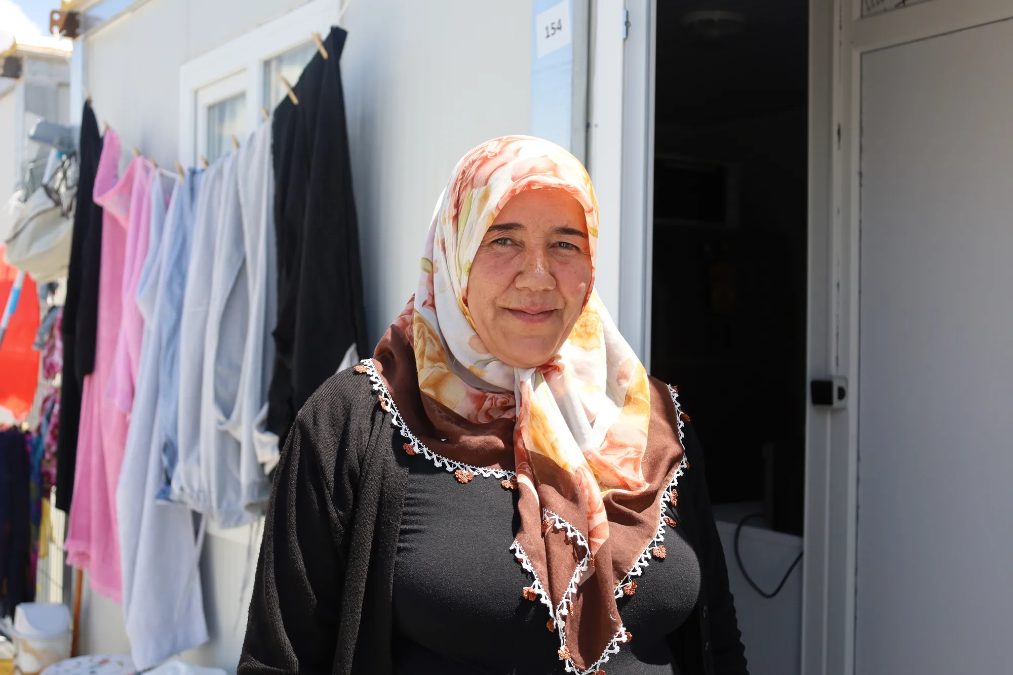 Mexdûrên erdhejê li konteyniran jî mexdûr in