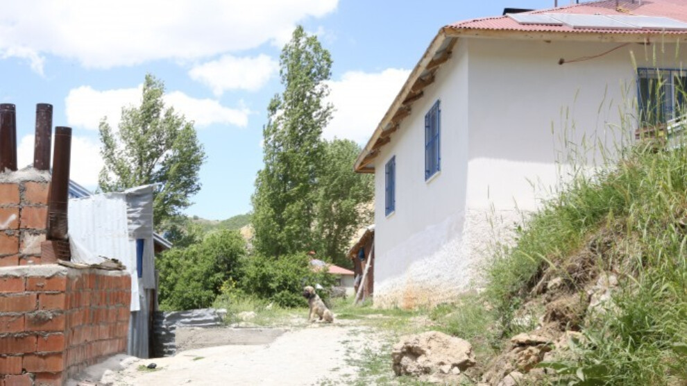 8 serrî yo dewijî paweyê cereyanî yê