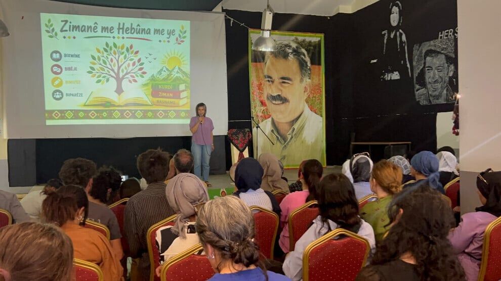 Li Fransayê Konferansa Zimanê Kurdî li dar xistin