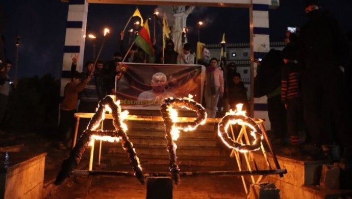 TCŞ û YJC: Rêber Apo xeta me ya sor e