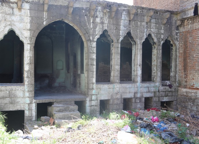 ‘Avahiyên vala, bûne cihê tiryakkêşiyê’