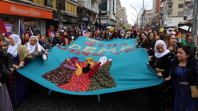 ‘Ev roj navê berxwedanê ye’ 