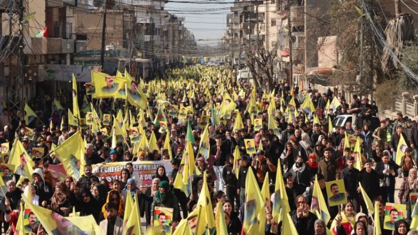 Bi 7 navendan bi deh hezaran kes kom bûn û 15ê Sibatê şermezar kirin