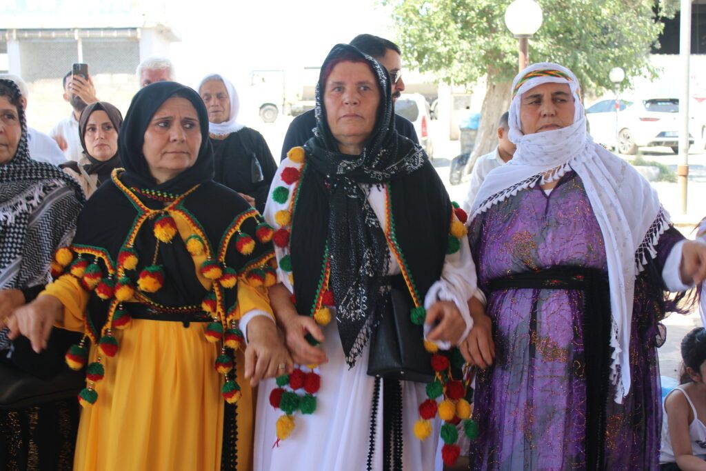 Botanî bi dîlana azadiyê ber bi Amedê ve ketin rê
