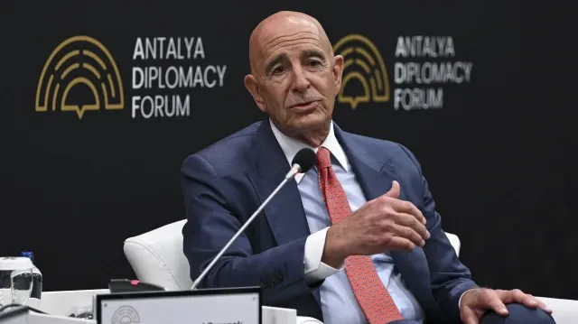 Tom Barrack: Em Sûriyeyê wek laboratuwarê bikar tînin