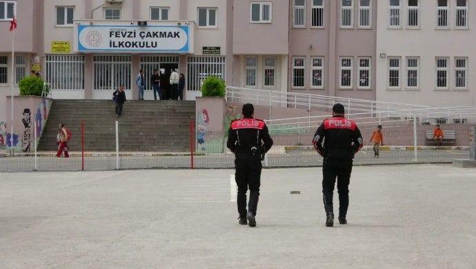 DEM Partî: Çareserî zêdekirina tedbîrên ewlekariyê yên polîsî nîn e