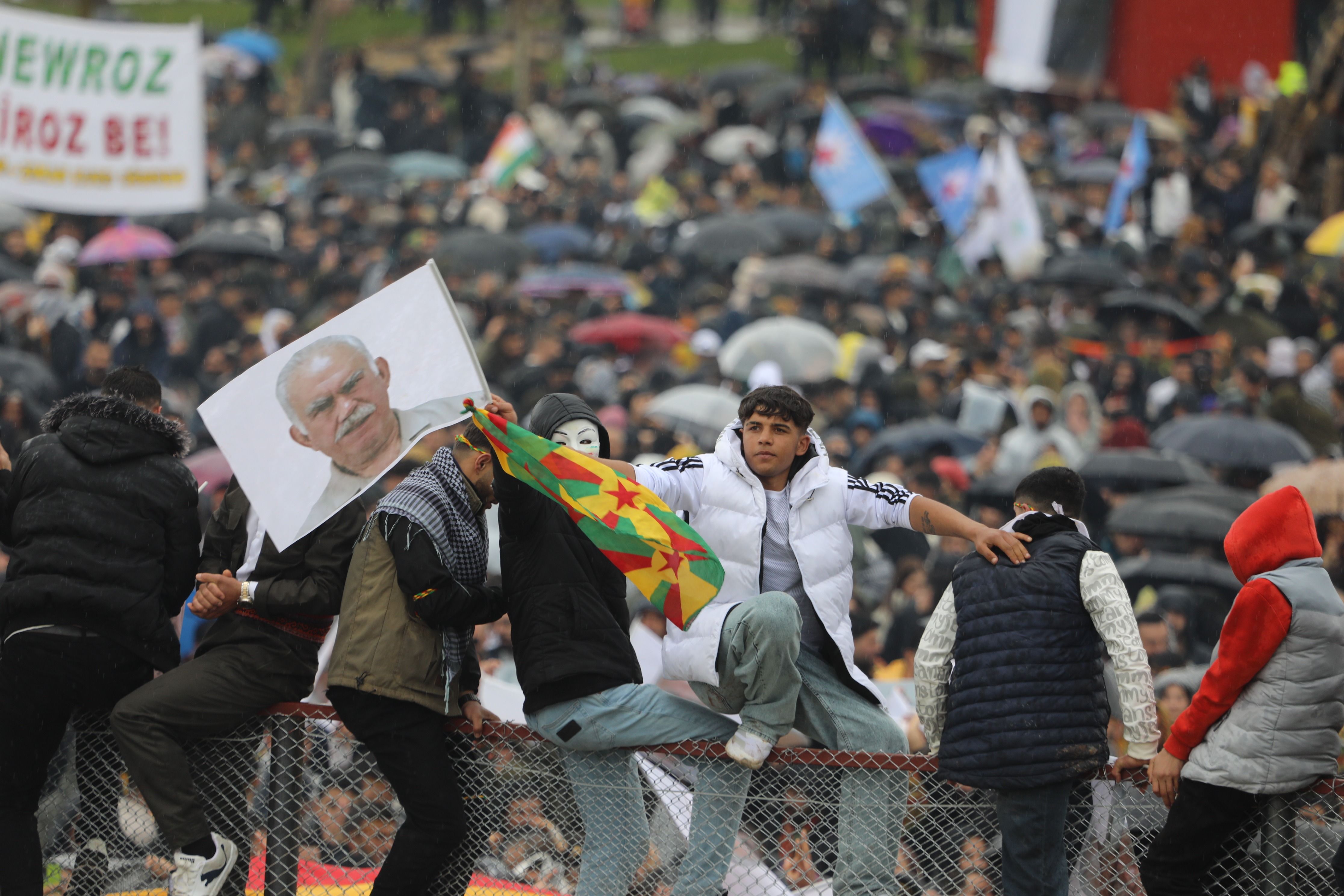 Îlham Ehmede: Ma keda Rayber Apoyî selam kenê