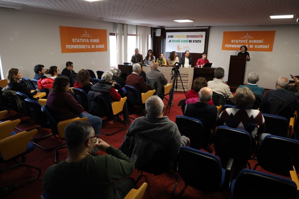 pêwîst e perwerdehiya pirzimanî bê dayîn