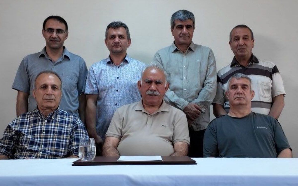 Dê gelê kurd çawa bê statu bijî?