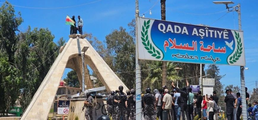 Xelkê Hesekê çalakiya ji bo tabeleya bi kurdî didomîne