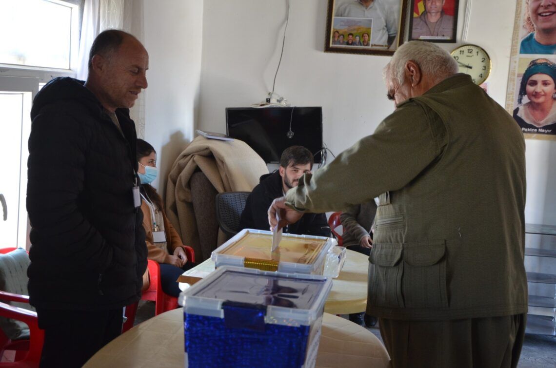 Li Mexmûrê hilbijartina hevşaredaran tê kirin