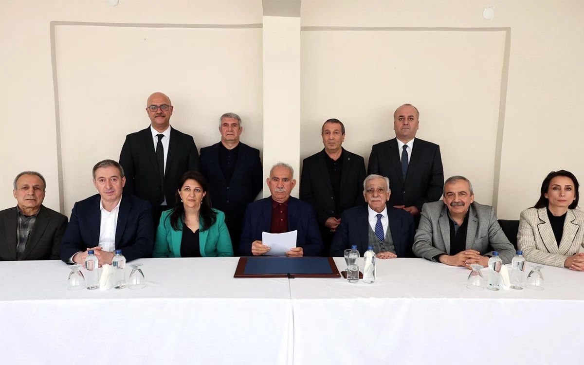 Banga Rêber Ocalan banga xelasiyê ye