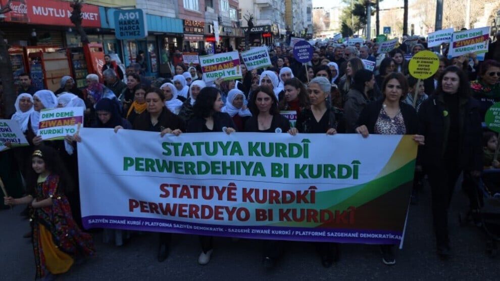 Amed de seba ziwanê dayîke rayîrşîyayîş: Ziwanê ma rûmet û estbîyayîşê ma yo