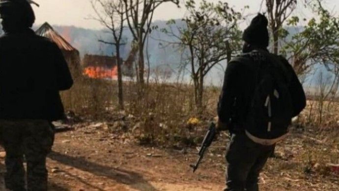 Komeke çekdar li Nîjeryayê 162 kes kuştin 