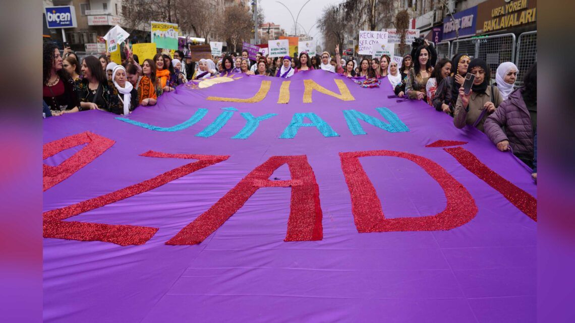 Bernameya TJAyê ya 8ê adarê eşker bû: Wê li seranserê Kurdistan û Tirkiyeyê meş û mitîng bên lidarxistin
