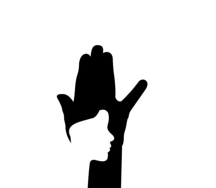 Zewaca bizaroktî tundiya li dijî zarokan e