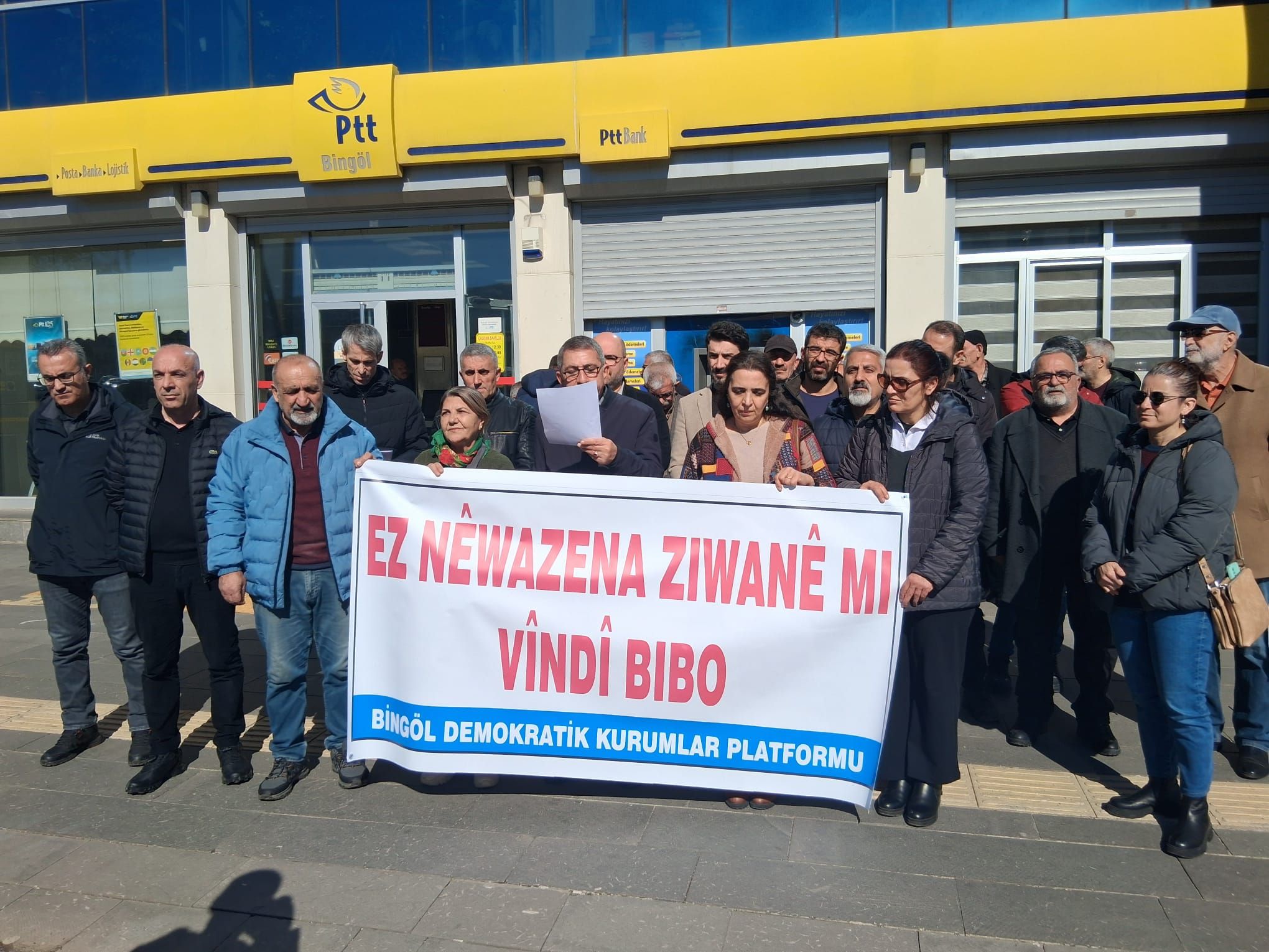 Çewlîg ra veng dîya: Wa ziwanê dayîka ma zazakî reyde perwerde bêro dayîş