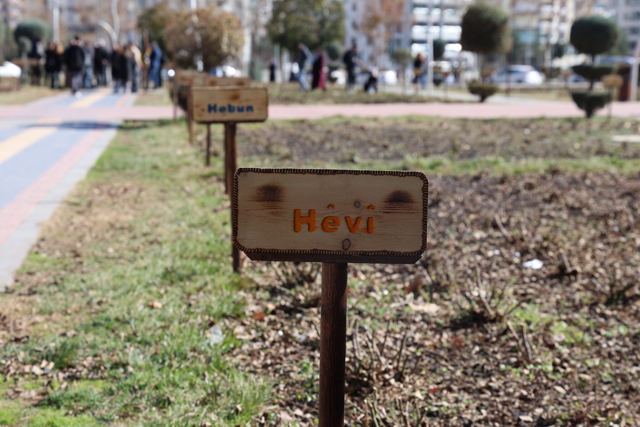 Bi 10 zimanan Parka Gulistana Zimanan vekirin