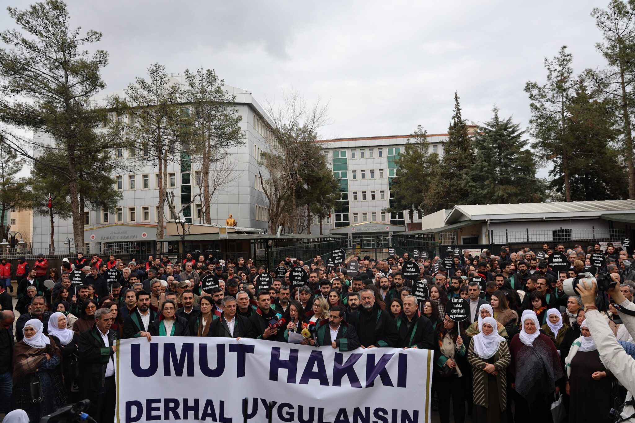 OHD ji bo 'Mafê Hêviyê' meşiya 